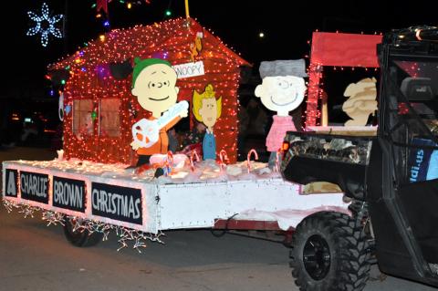 Spirit of Christmas Fills Downtown Konawa