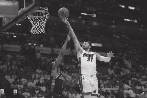 Heat Move on to NBA Eastern Conference Finals