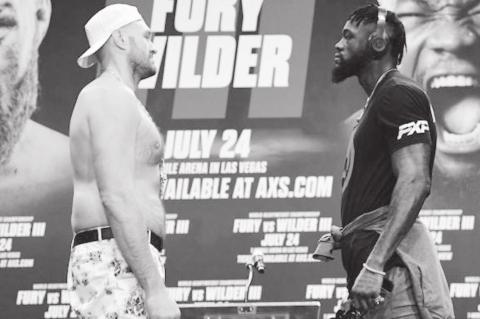 Fury and Wilder Have 5 Minute Stare Down