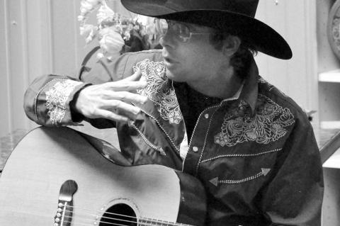 Rising Star Performs Surprise Concert For Lucky Locals Friday