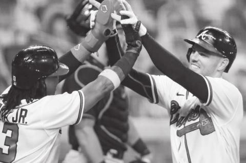 Braves Set Modern Record by Scoring 29 Runs