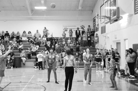 	Throw For Some ‘Dough’