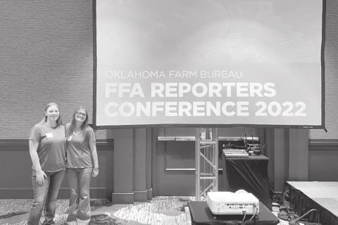 Local Bridge Group Puts Cards in Play