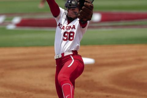 OU Softball Win World Series Opener