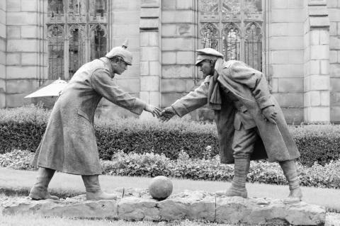 WWI’s Christmas Truce: When Fighting Paused for the Holiday