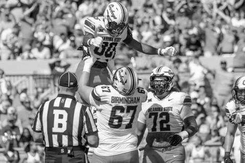 OSU Headed for Conference Play After 45-10 Tulsa Win