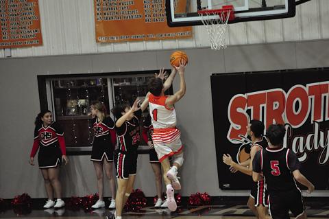 Strother Yellowjacket Peyton Moody goes in for the layup Thursday night against Crowder. Staff Photo by Bill Anderson