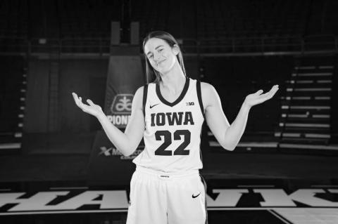 Iowa’s Caitlin Clark Breaks NCAA Women’s Hoops Scoring Record