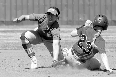 SSC Softball Wins Double Header vs. Eastern Oklahoma