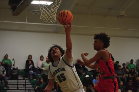 Varnum Whippets Advanced to Finals in Regionals