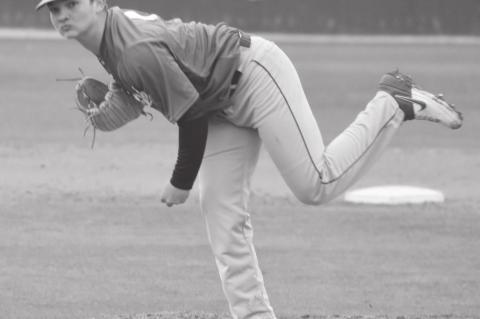 Seminole Baseball Has Win at Home