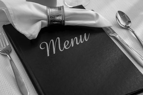 What to Know When Picking a Wedding Reception Menu