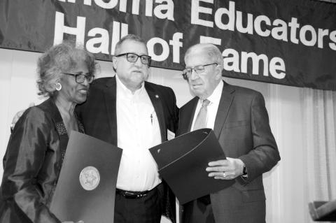 Henderson, Henson Inducted Into Oklahoma Educators Hall of Fame