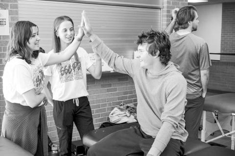 SSC PT Assistant Program Helps Students Stretch And Learn