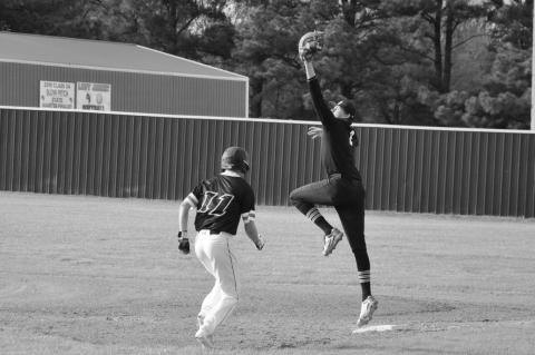 Sooner Baseball Run-Rule Golden Eagles