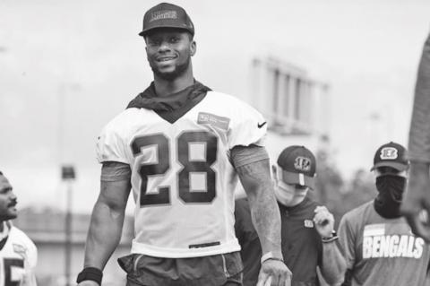 Joe Mixon to Play in Season Opener