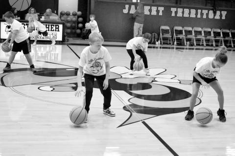 At halftime of the Strother Girls basketball game Tuesday night against Carney, the Strother “Little Dribblers” put on a show that delighted all those in attendance. The girls defeated Carney by a score of 68-31 and the boys pulled off a 65-45 victory