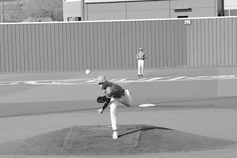 Seminole Chieftain pitcher Ethan Noey throws the fast ball to the Bristow batter. Staff Photo by Bill Anderson