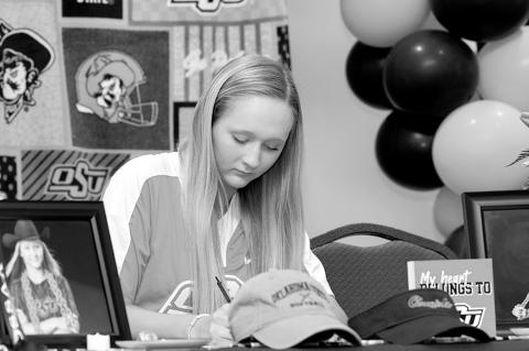 Chickasaw Citizen Commits to Play Softball at OSU