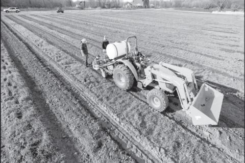 Okla. State Student Farm Signs MOU With Pete’s Pantry