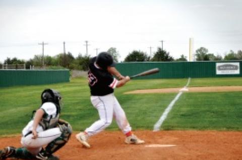 Varnum Whippets Win at Home Tuesday